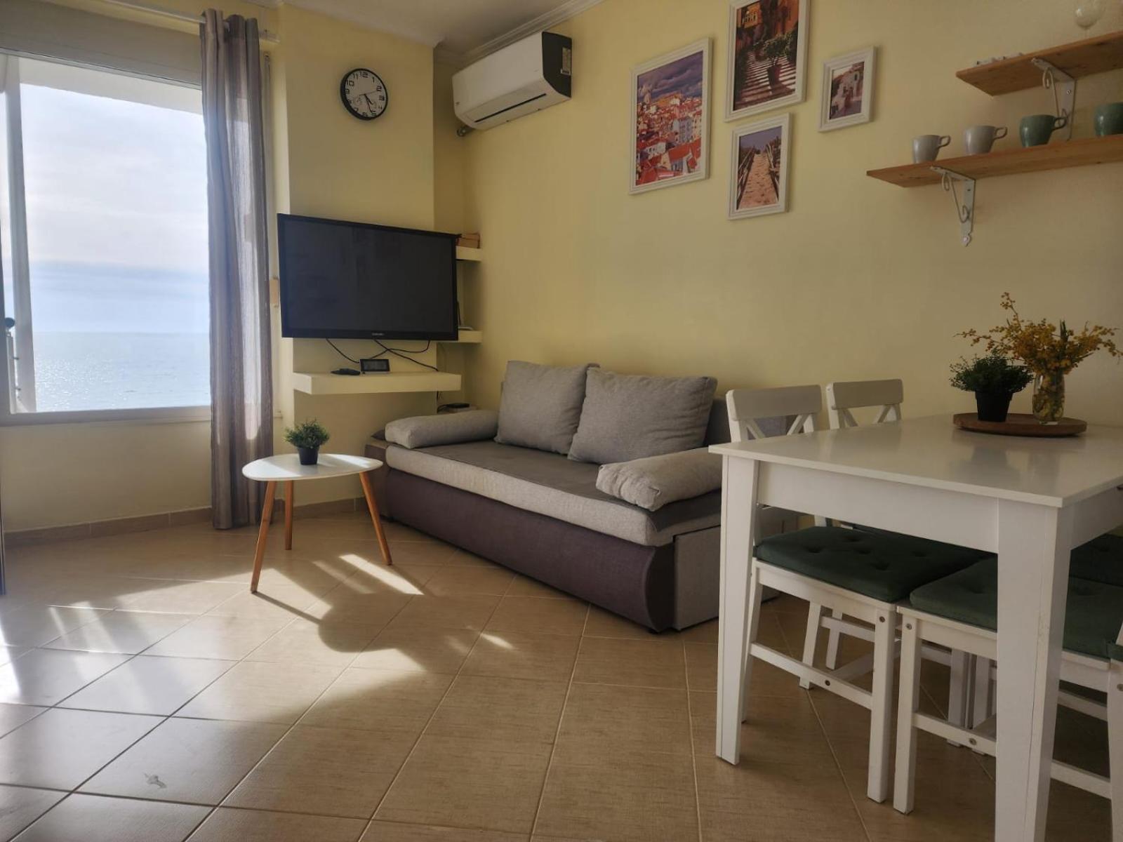 Matin Apartment Sea View Дуррес Экстерьер фото
