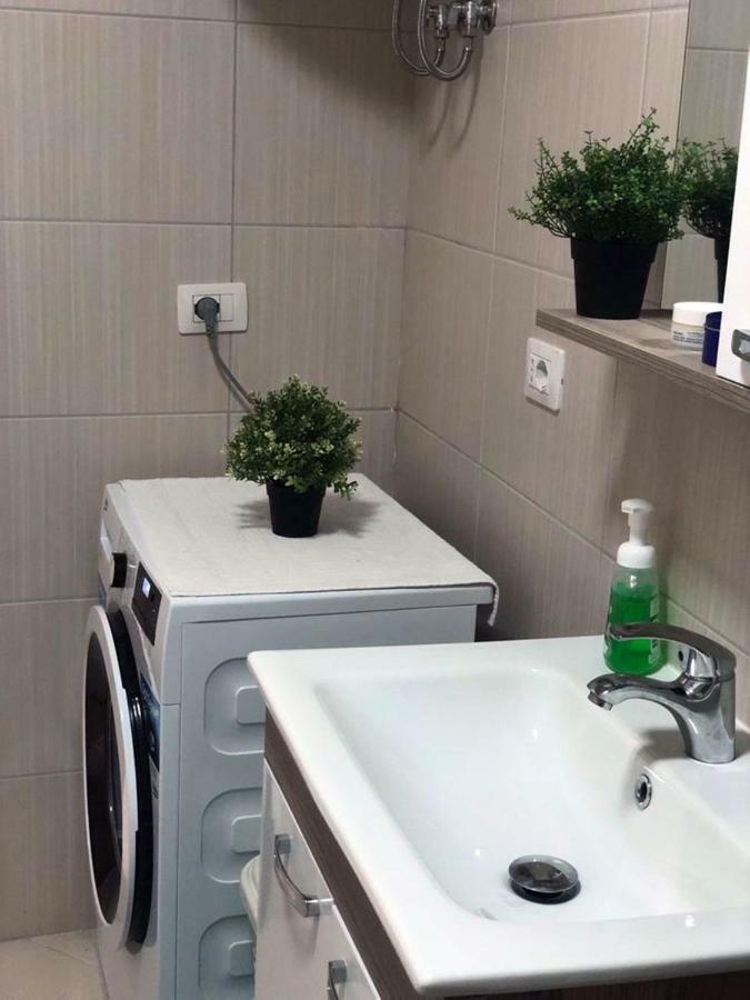 Matin Apartment Sea View Дуррес Экстерьер фото